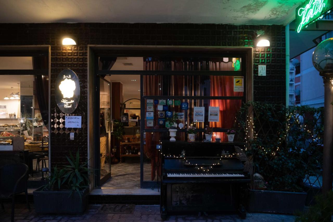 Hotel Magnolia Albenga Luaran gambar
