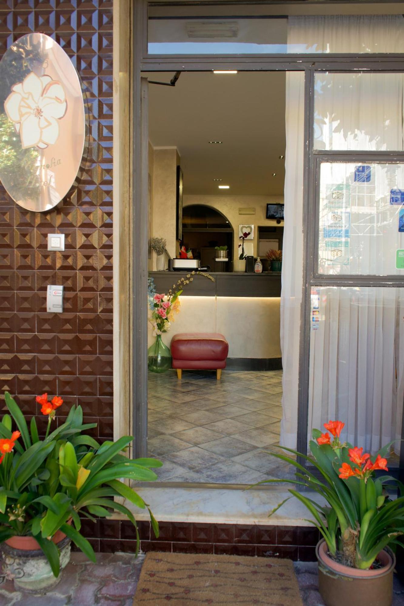 Hotel Magnolia Albenga Luaran gambar