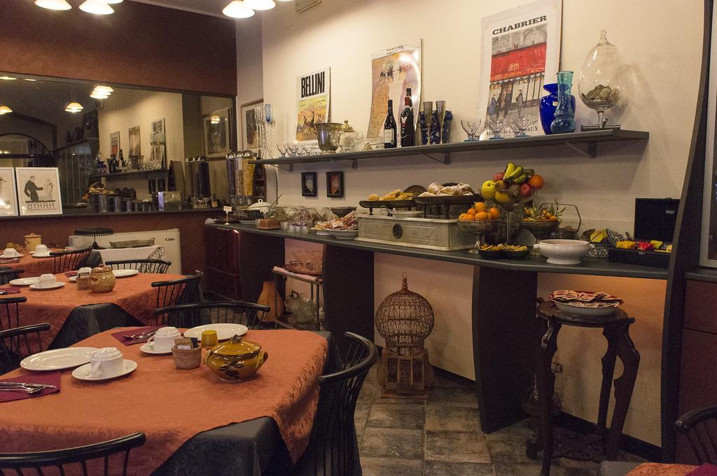 Hotel Magnolia Albenga Luaran gambar