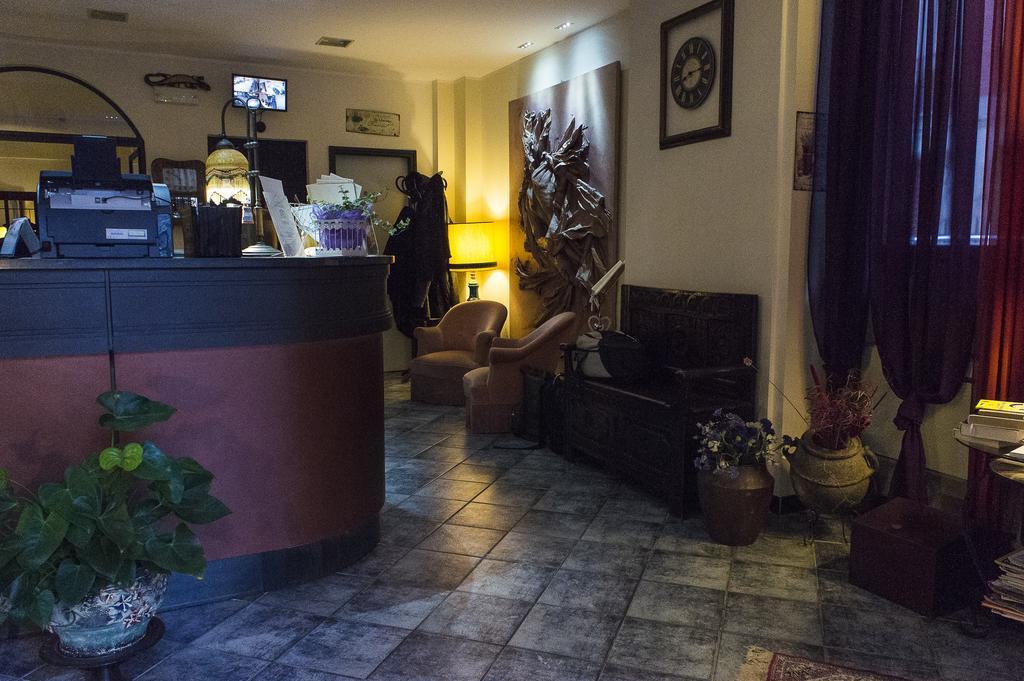 Hotel Magnolia Albenga Luaran gambar